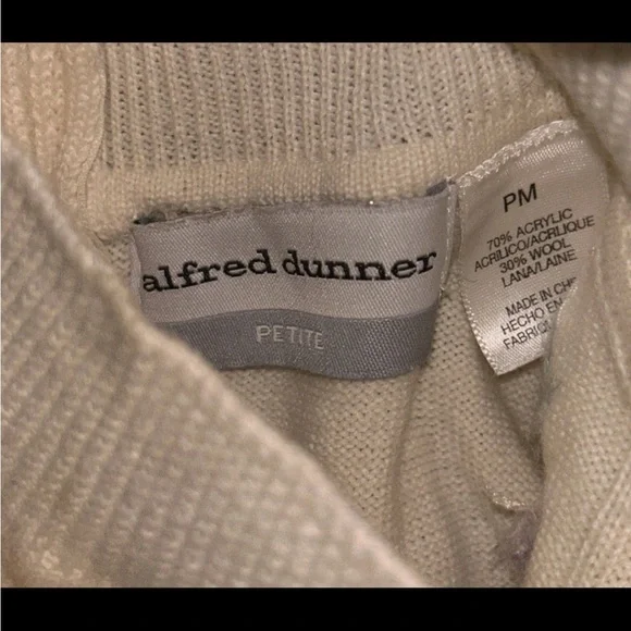 Vintage Alfred Dunner Sweater M Petite Cream Purple Floral Embroidered Grandma - Picture 3 of 4